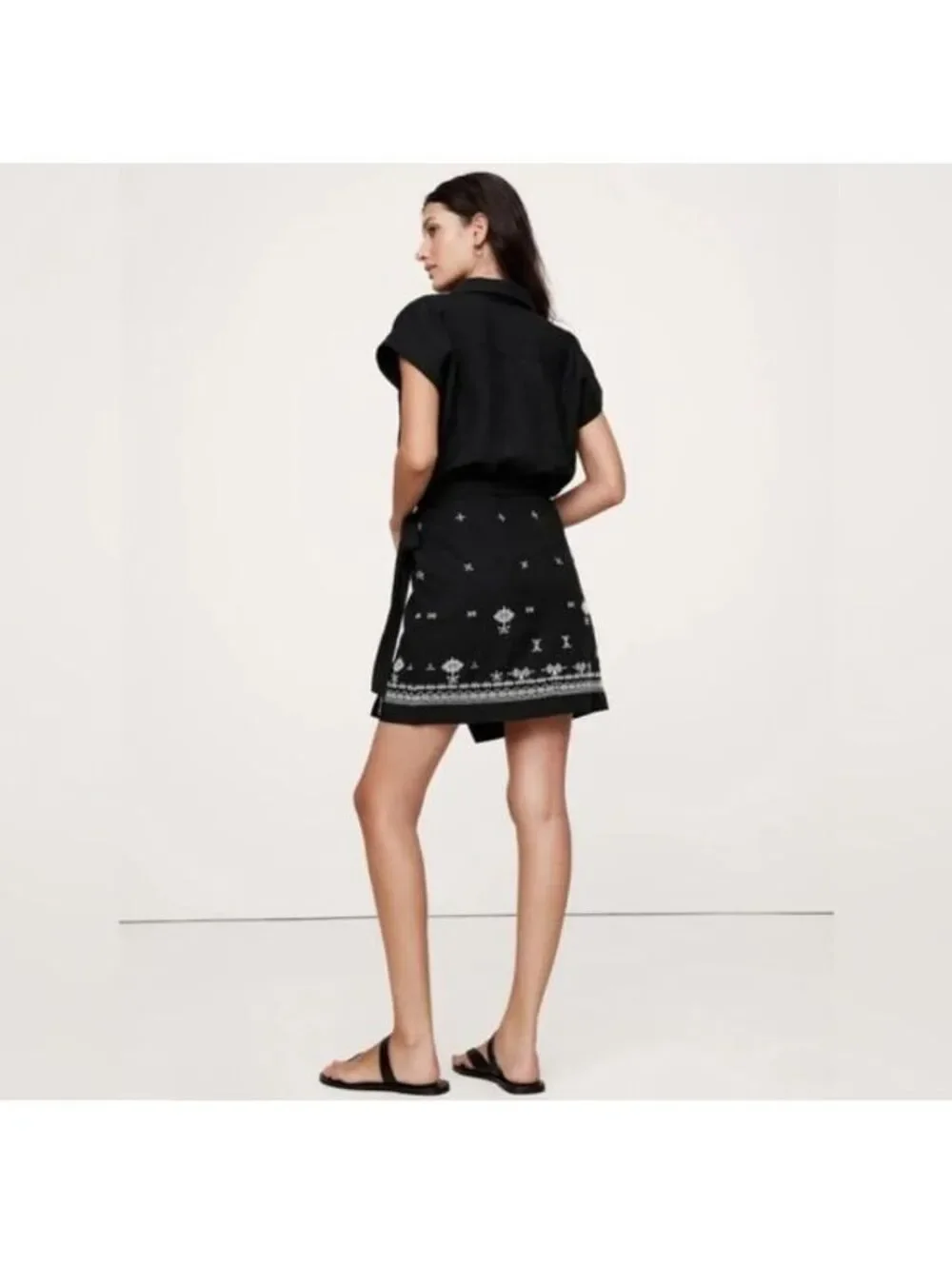 Banana Republic Embroidered Tencel Linen Wrap Dress Black Large